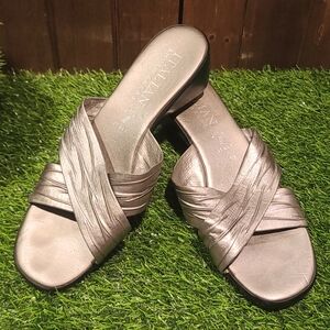 Italian Shoemaker sandals 2" heel platinum color soft leather EUC